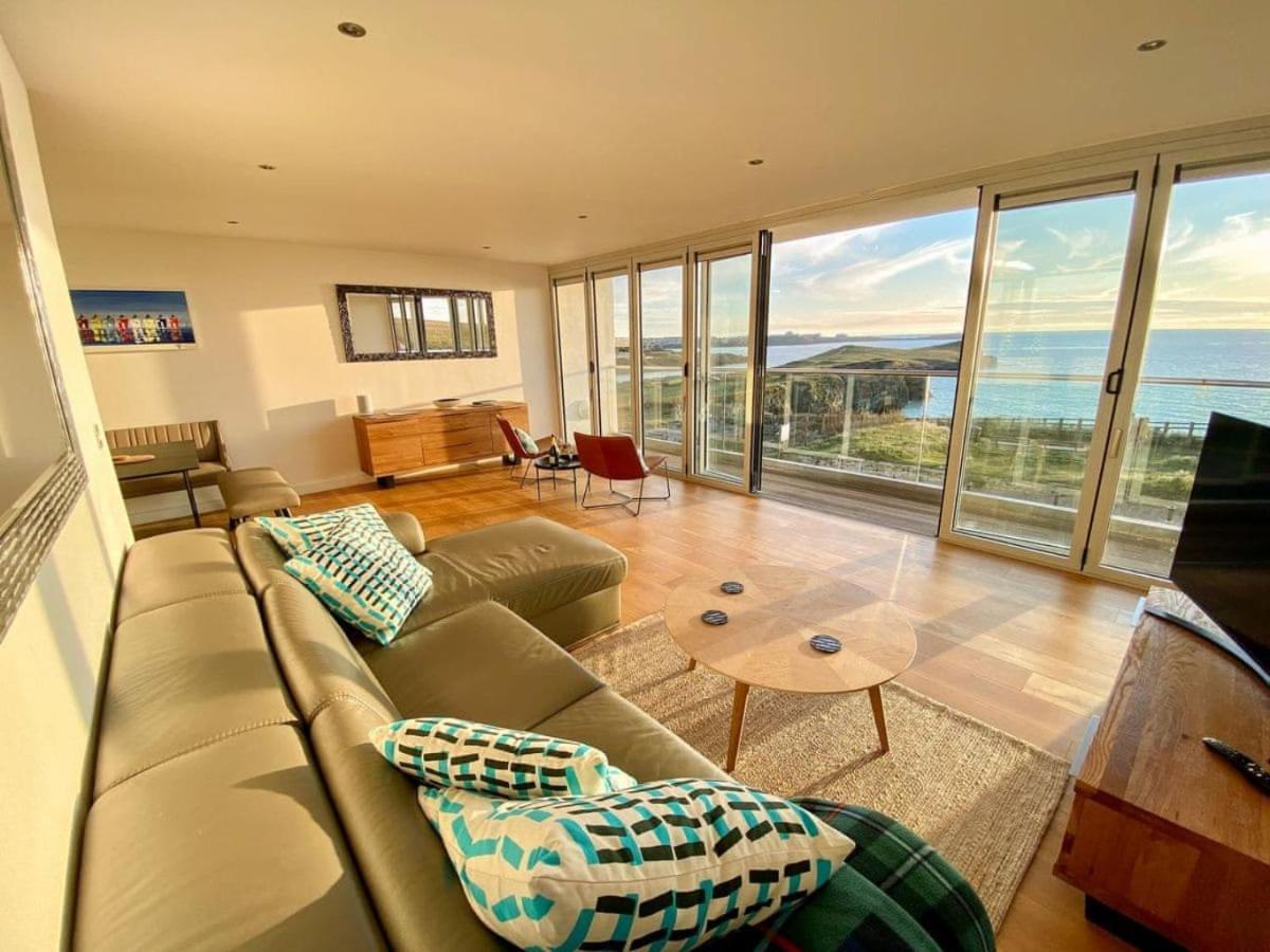 Sunset Waves Sea View Apartment Featuring Panoramic Views & Parking Newquay  Bagian luar foto
