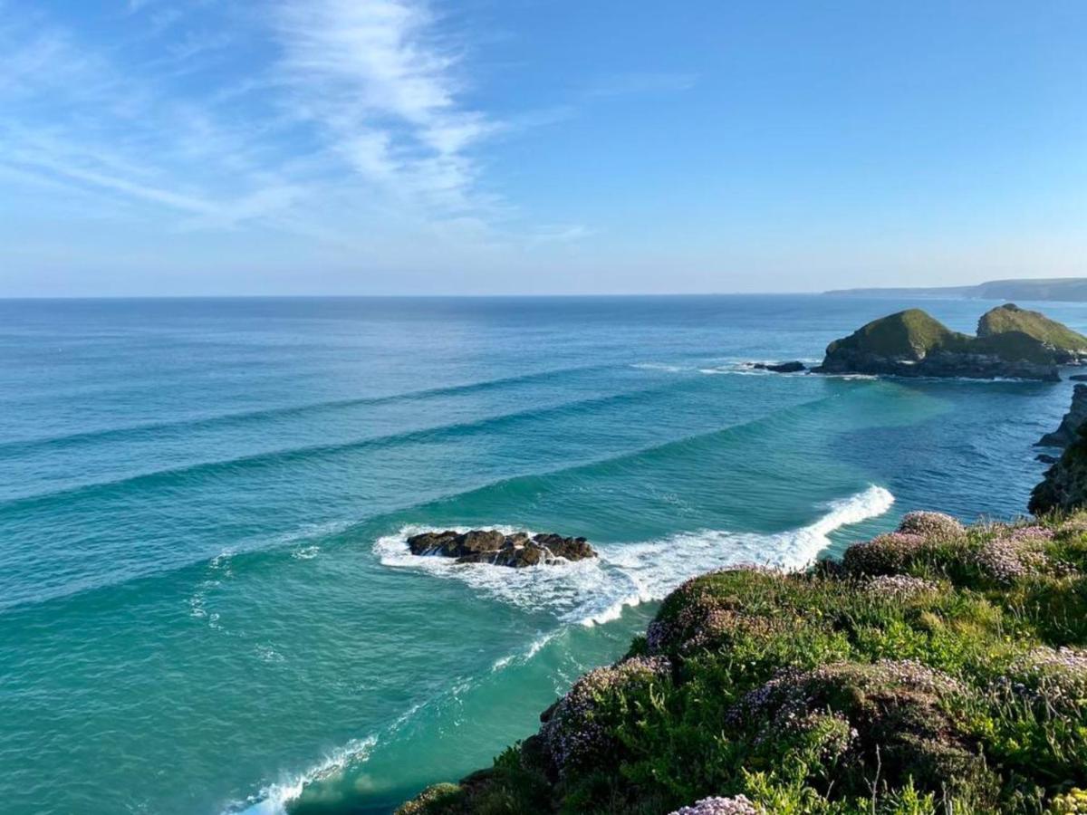 Sunset Waves Sea View Apartment Featuring Panoramic Views & Parking Newquay  Bagian luar foto