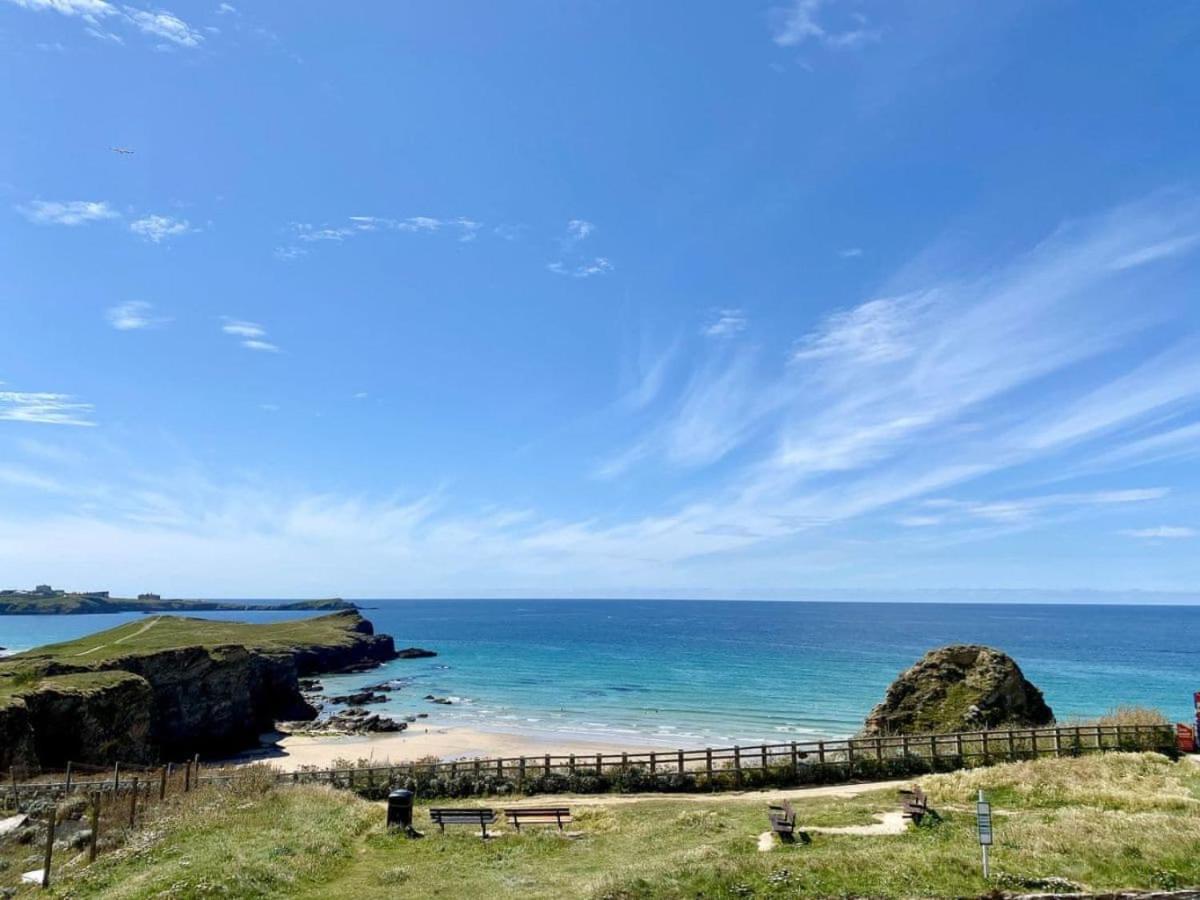 Sunset Waves Sea View Apartment Featuring Panoramic Views & Parking Newquay  Bagian luar foto